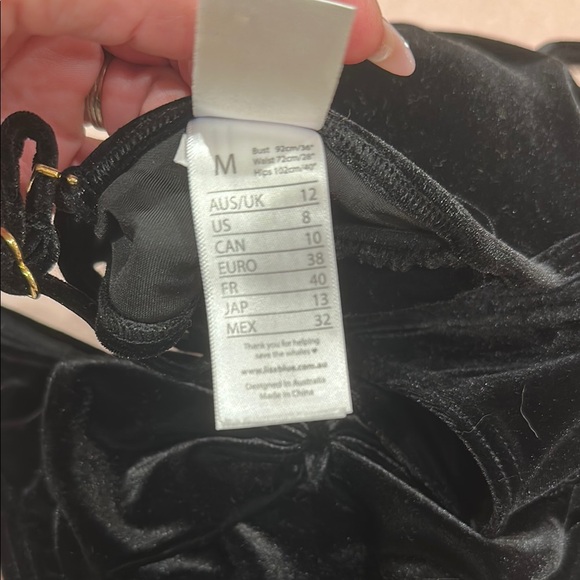 Elegant Black Velvet Bikini Set - Picture 6 of 6